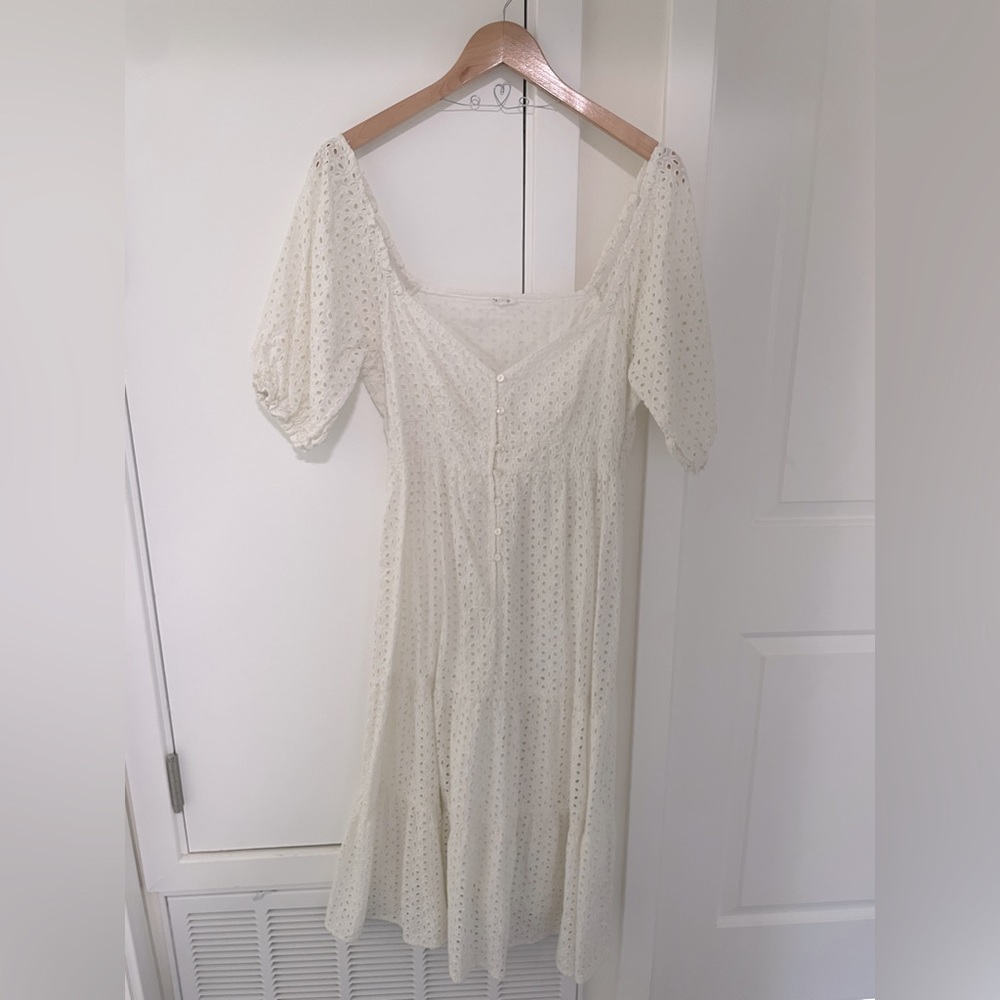 White summer dress size Large